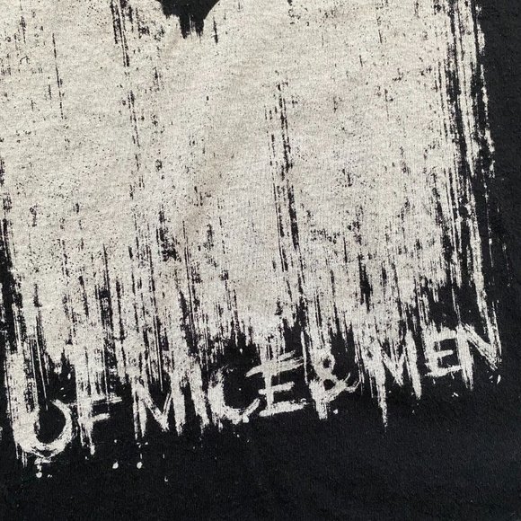 Of Mice & Men M Black Gray Logo Band Graphic Band Tee T-Shirt Metalcore Music - Picture 3 of 12
